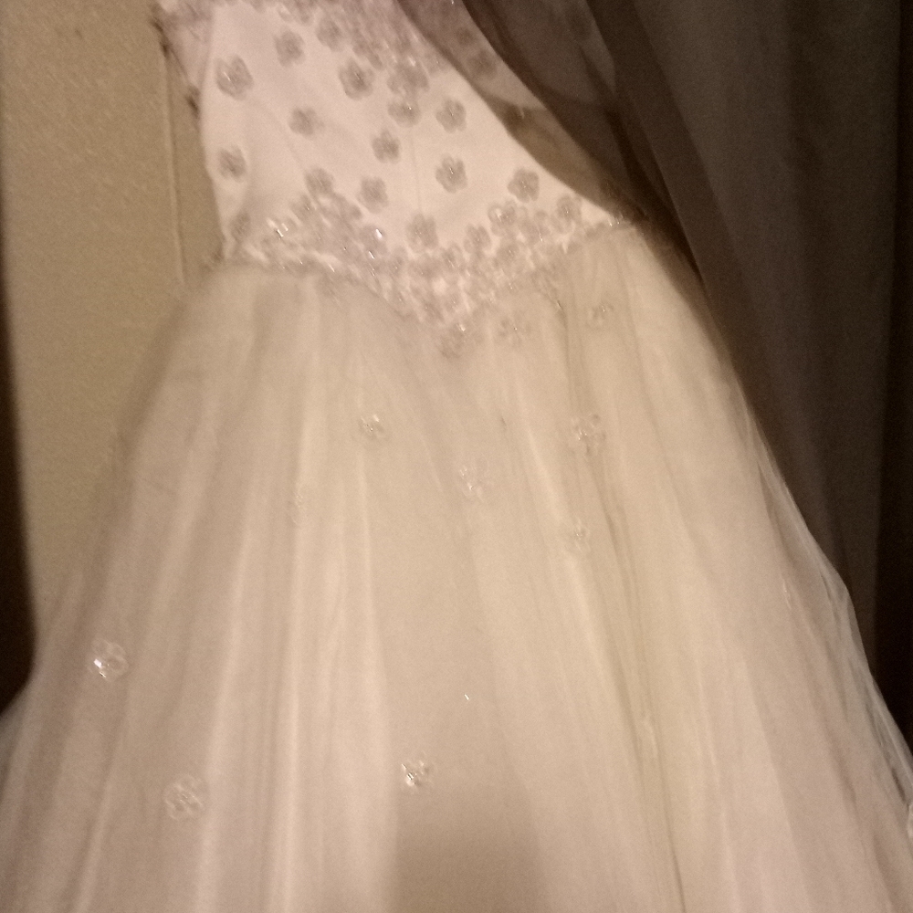 Wedding dress